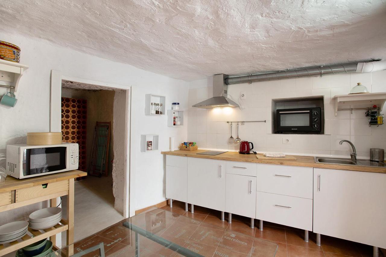 Casa Cueva 2 Dorm Holiday home *